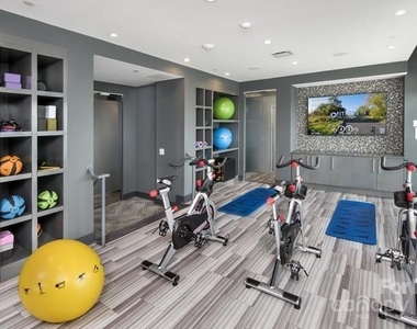 225 S Poplar Street - Photo Thumbnail 10