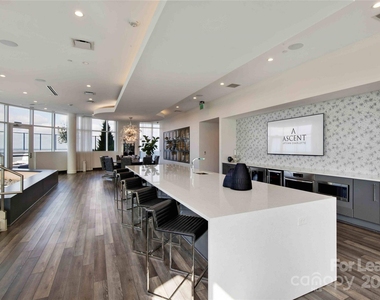 225 S Poplar Street - Photo Thumbnail 10