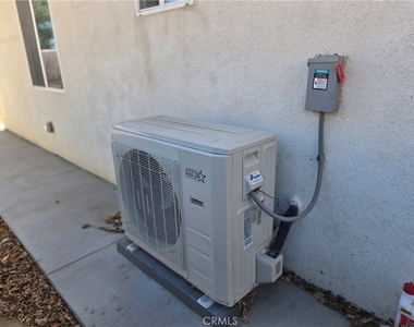 16684 Forrest Ave #2 - Photo Thumbnail 8