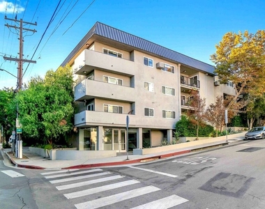 9005 Cynthia Street - Photo Thumbnail 1