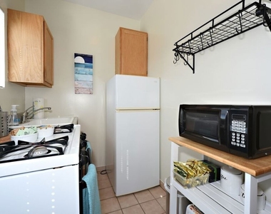 26 Breeze Avenue - Photo Thumbnail 11