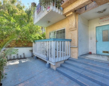 26 Breeze Avenue - Photo Thumbnail 16