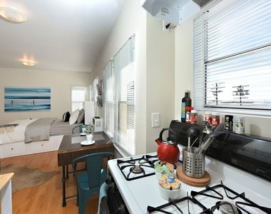 26 Breeze Avenue - Photo Thumbnail 12