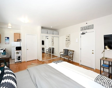 26 Breeze Avenue - Photo Thumbnail 2