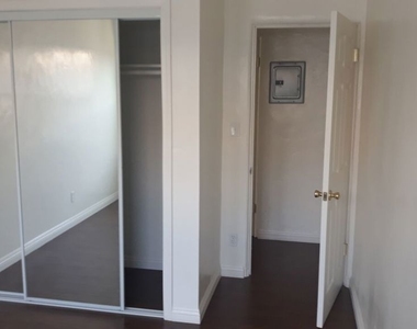 5017 Crenshaw Boulevard - Photo Thumbnail 14