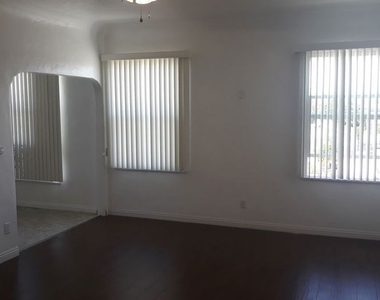 5017 Crenshaw Boulevard - Photo Thumbnail 1