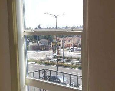 5017 Crenshaw Boulevard - Photo Thumbnail 6