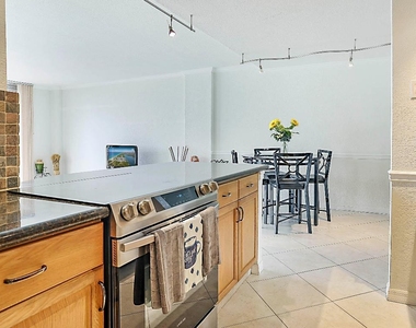 2121 N Ocean Boulevard - Photo Thumbnail 12