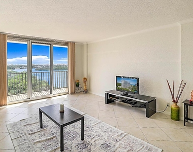 2121 N Ocean Boulevard - Photo Thumbnail 6