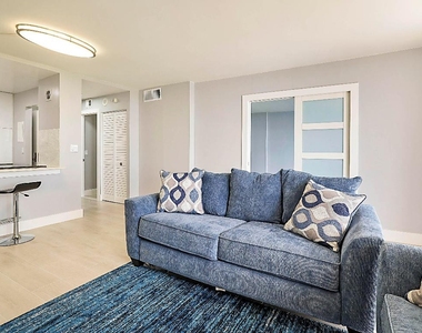2121 N Ocean Boulevard - Photo Thumbnail 4