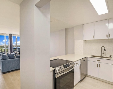 2121 N Ocean Boulevard - Photo Thumbnail 14