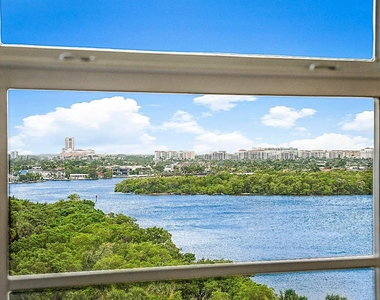 2121 N Ocean Boulevard - Photo Thumbnail 11