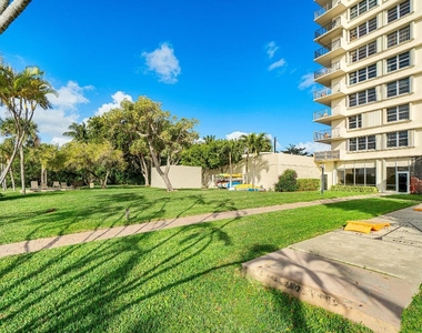 2121 N Ocean Boulevard - Photo Thumbnail 41