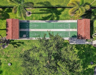 14375 Strathmore Lane - Photo Thumbnail 72