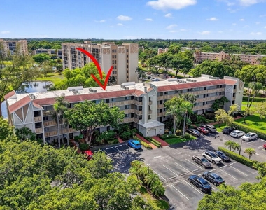 14375 Strathmore Lane - Photo Thumbnail 54