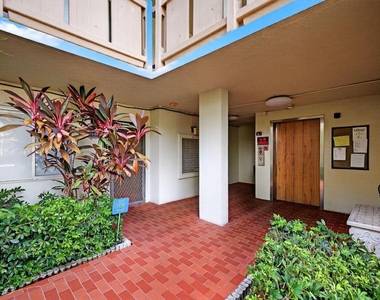 14375 Strathmore Lane - Photo Thumbnail 45