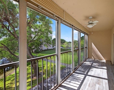 14375 Strathmore Lane - Photo Thumbnail 33