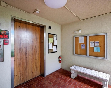 14375 Strathmore Lane - Photo Thumbnail 46