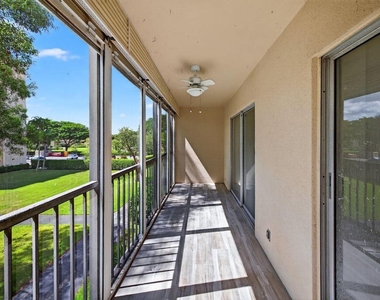 14375 Strathmore Lane - Photo Thumbnail 38