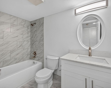 14375 Strathmore Lane - Photo Thumbnail 16