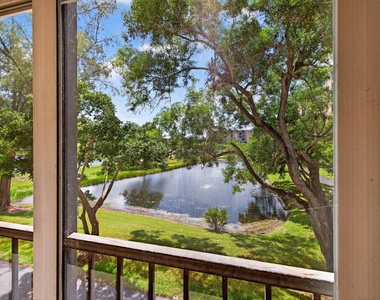 14375 Strathmore Lane - Photo Thumbnail 34
