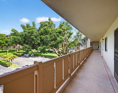 14375 Strathmore Lane - Photo Thumbnail 50