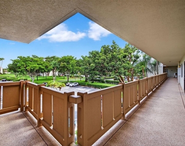 14375 Strathmore Lane - Photo Thumbnail 49
