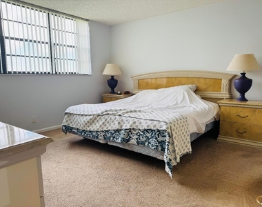 2430 Deer Creek Country Club Boulevard - Photo Thumbnail 4