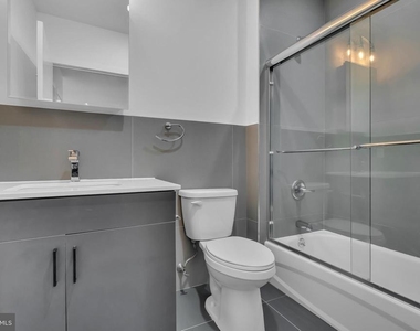 330 Cecil B Moore Avenue - Photo Thumbnail 7