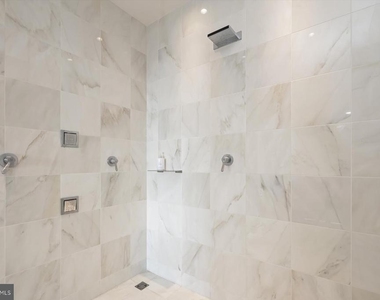 100 Harborview Drive - Photo Thumbnail 35