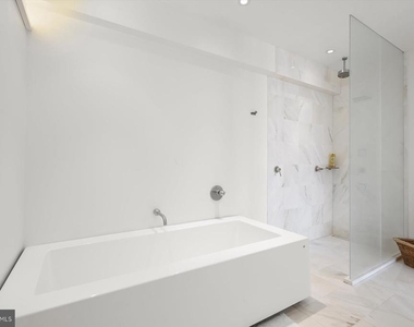 100 Harborview Drive - Photo Thumbnail 60