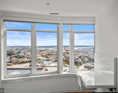 100 Harborview Drive - Photo Thumbnail 77
