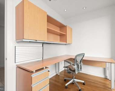 100 Harborview Drive - Photo Thumbnail 42
