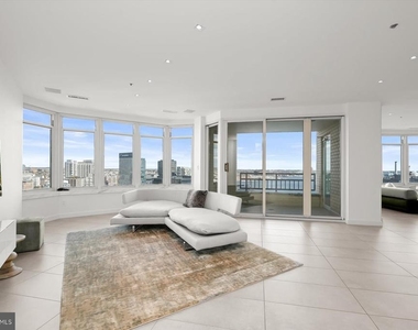 100 Harborview Drive - Photo Thumbnail 5