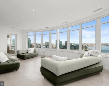 100 Harborview Drive - Photo Thumbnail 12
