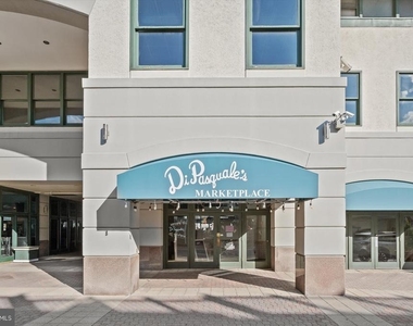 100 Harborview Drive - Photo Thumbnail 101