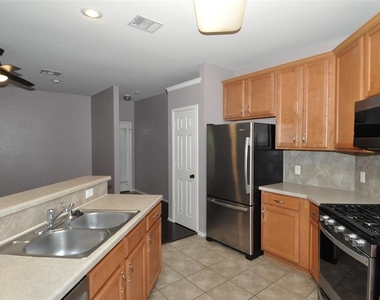 1900 Scofield Ridge Pkwy - Photo Thumbnail 3