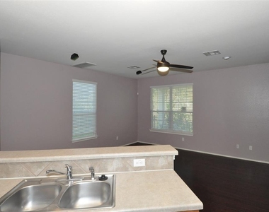 1900 Scofield Ridge Pkwy - Photo Thumbnail 4