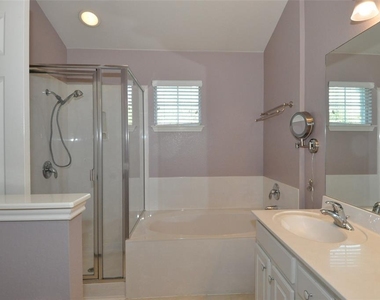 1900 Scofield Ridge Pkwy - Photo Thumbnail 15
