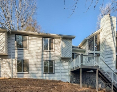 4438 Glengary Drive Ne - Photo Thumbnail 26