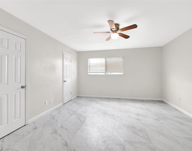6358 Creekbend Drive - Photo Thumbnail 17