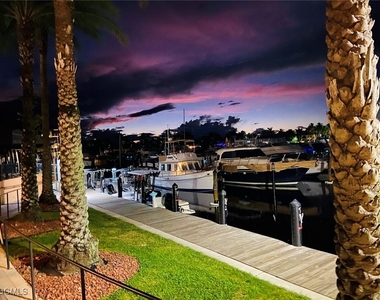 5865 Shell Cove Drive - Photo Thumbnail 39