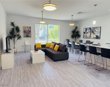 5865 Shell Cove Drive - Photo Thumbnail 3