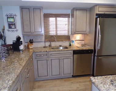 7500 Estero Boulevard - Photo Thumbnail 7