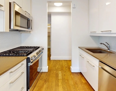 East 63rd Street - Photo Thumbnail 1