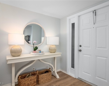105 Georgetown Boulevard - Photo Thumbnail 17