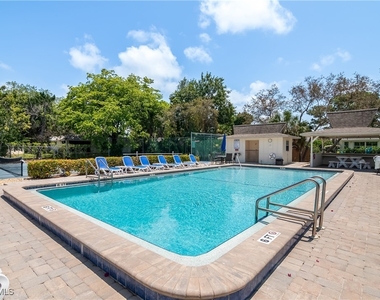 105 Georgetown Boulevard - Photo Thumbnail 26