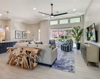 28070 Winthrop Circle - Photo Thumbnail 7