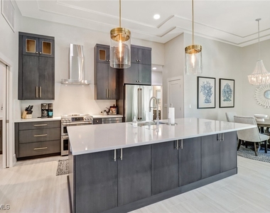 28070 Winthrop Circle - Photo Thumbnail 9
