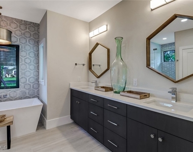 28070 Winthrop Circle - Photo Thumbnail 14